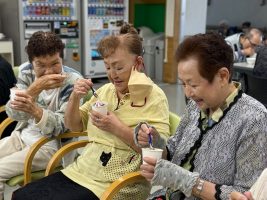 毎月恒例！カラオケ大会🎤♪